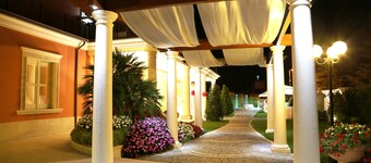 Regina di Saba Hotel - Villa Ricevimenti