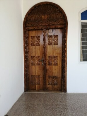 Entrée de l�’hébergement