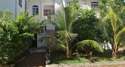 Salhiya Lodge - Hostel