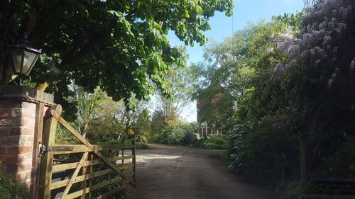 Luxury Countryside Retreat with private Hot tub, Broad House Farm Worcestershire