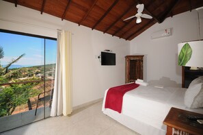 Minibar, iron/ironing board, free WiFi, bed sheets