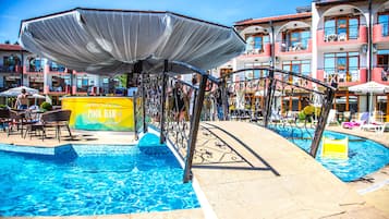 Poolside bar