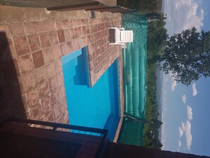 Utomhuspool