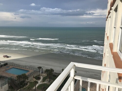 POOL IS OPEN
Daytona Beach Opus 9th Floor, 3 Bed 2 Bath, Beach Front Condominium