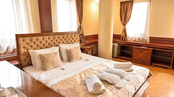 Deluxe-Doppelzimmer, 2 Schlafzimmer | Blick auf den Innenhof