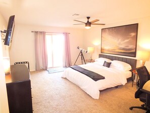 4 bedrooms, desk, iron/ironing board, travel cot