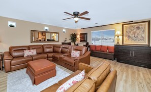 Smart TV, fireplace, printers - 
	4 Bedroom 3 Bathroom Garden Oasis with Fireplace, Casita, and Chief’s Kitchen (Phoenix)