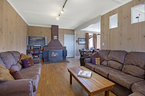 Interior - Rivendale (Rocky Plain)