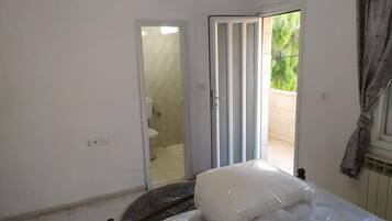 Deluxe Double Room | Soundproofing, free WiFi