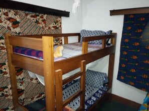 Iron/ironing board, bed sheets, wheelchair access