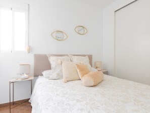 1 bedroom, iron/ironing board, internet, bed sheets - Puerta del centro, nice apartment in the downtown district (Málaga)