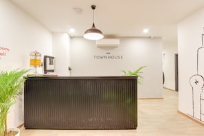 Lobby - OYO Townhouse 184 Sector 57 (Gurugram)