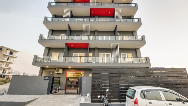Exterior - OYO Townhouse 184 Sector 57 (Gurugram)