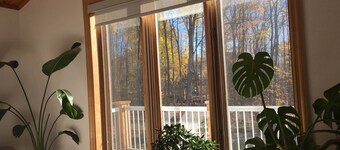 Nature Escape guesthouse, minutes from Ottawa, in heart of the Gatineau Park