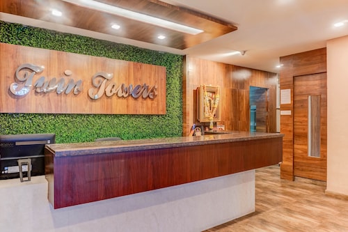 OYO Home 44389 Twin Towers Hinjewadi