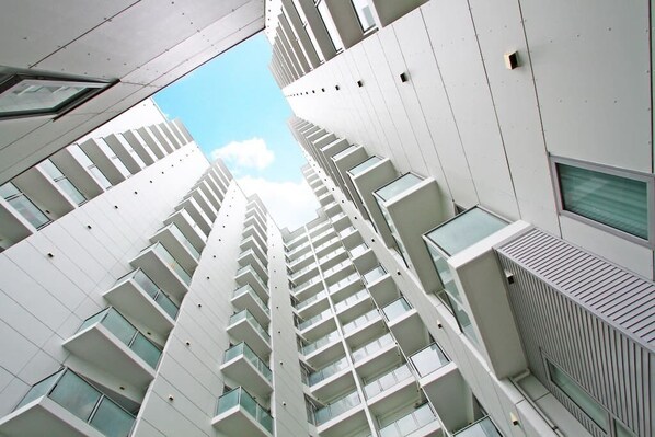 Exterior detail - Federal Apartments (Auckland)