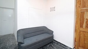 Living room - OYO Flagship 35654 Hotel Kanchan Sishu Vihar (Bhubaneshwar)