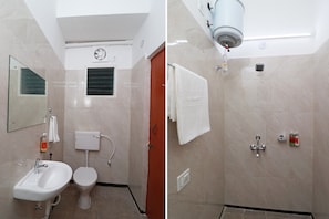 Shower - OYO Flagship 35654 Hotel Kanchan Sishu Vihar (Bhubaneshwar)