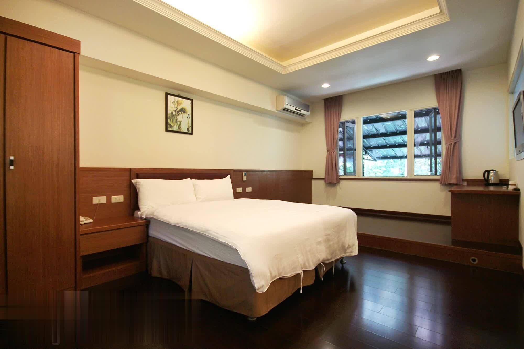 Panoramic Double Room | Blackout drapes, bed sheets