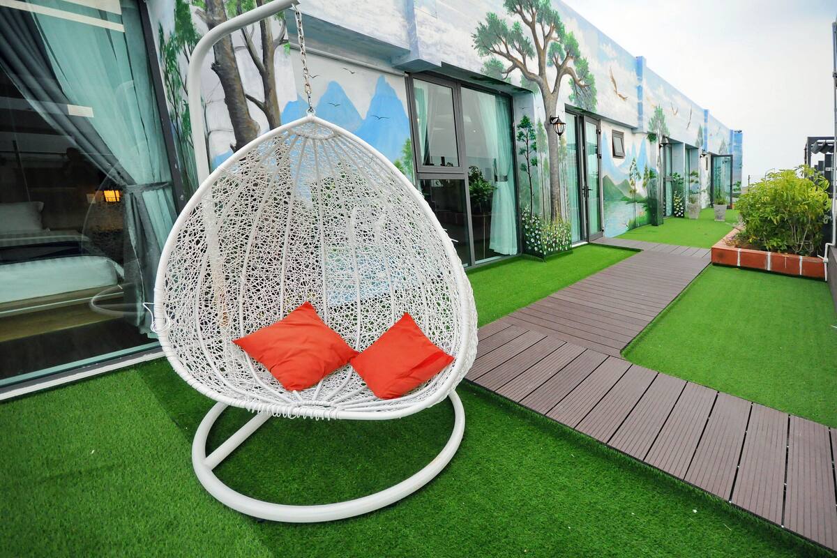 Penthouse Luxe | Vue sur la cour