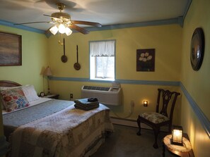 2 Schlafzimmer, Schreibtisch, Bügeleisen/Bügelbrett, kostenloses WLAN