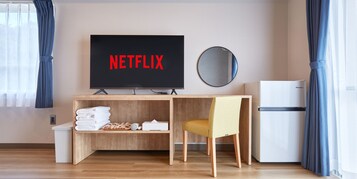 Western Style Room | Desk, free WiFi, bed sheets