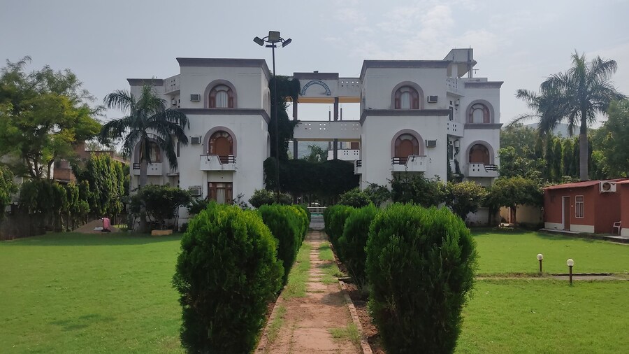 Hotel Sanctuary Resort