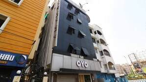 Exterior - OYO Flagship 22724 Hotel Shanavi Chinar Park (Barasat)
