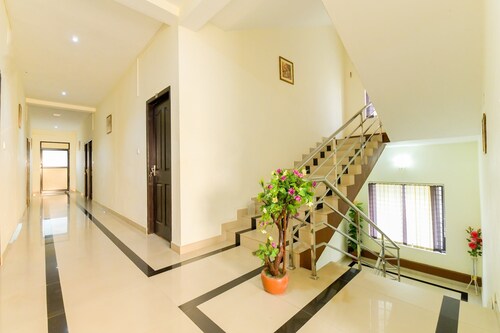 OYO Flagship 41108 Hotel Diamond In Kakkanad