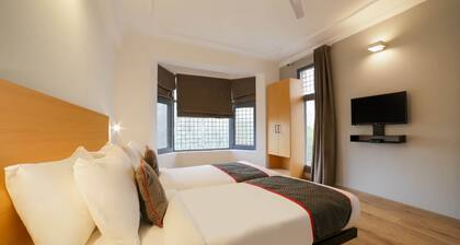 OYO Townhouse 129 Sector 30