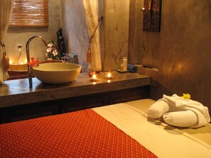 Couples treatment room(s), body treatments, aromatherapy - Villa Warin Khao Lak (Takua Pa)