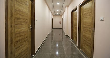 OYO Flagship 35972 Kashish Hotel Sohna Rd Sector 23