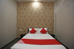 Room - OYO Flagship 35972 Kashish Hotel Sohna Rd Sector 23 (Faridabad)