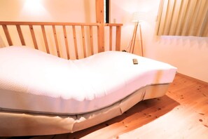 Private Vacation Home | 2 bedrooms, iron/ironing board, free WiFi, bed sheets - Ocean View House (Atami)