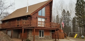 Exterior - Exclusive 4 Bedroom Home on 10 Acres, Hot Tub, Pond in Heart of Trail System (Dunbar)