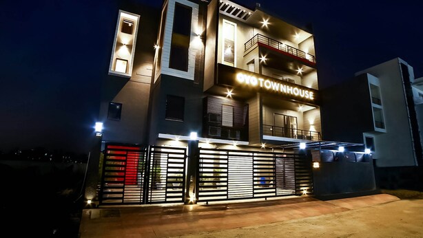 Exterior - OYO Townhouse 179 Daffodils Sector 52 (Gurugram)