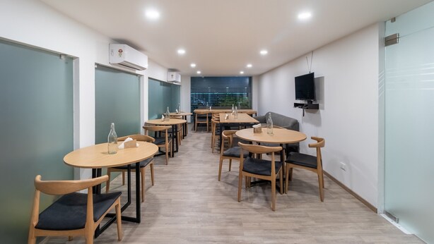 Restaurant - OYO Townhouse 137 Mukundapur (Kolkata)