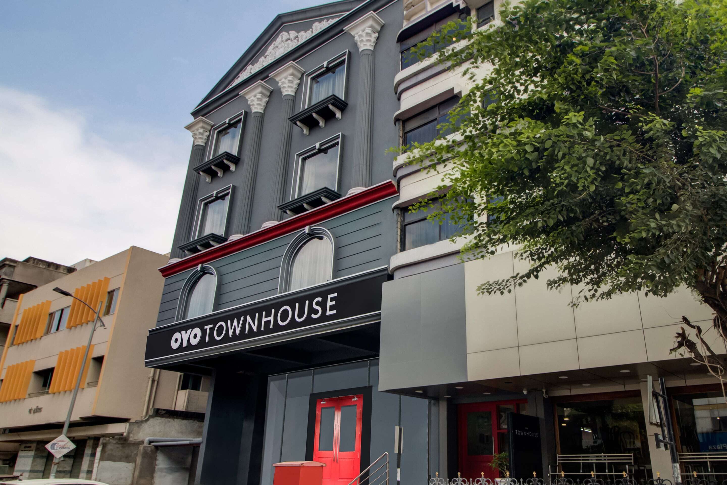 المنشأة من الخارج