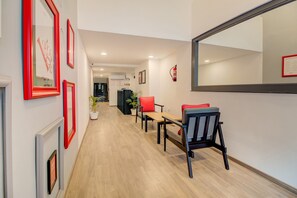 Interior - OYO Townhouse 218 Shine Gandhibagh (Nagpur)