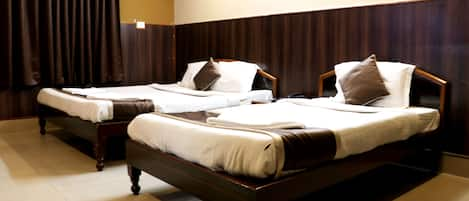 Family Double Room | Egyptian cotton sheets, premium bedding, down duvets