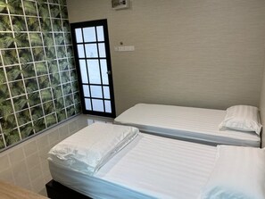 디럭스 더블룸 또는 트윈룸 | 책상