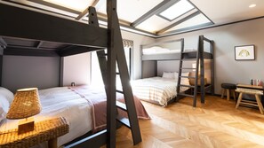 Chic Room B with Two Bunk Beds Based on Gray | Down comforters, minibar, individually decorated, individually furnished - Riverside Lodge (Uwajima)