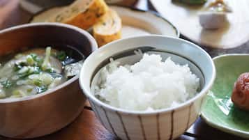 Daily local cuisine breakfast (JPY 1500 per person)