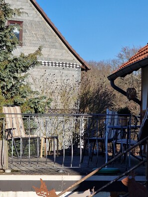 Unclassified image, 3 of 10, button