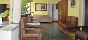 ด้านหน้าที่พัก