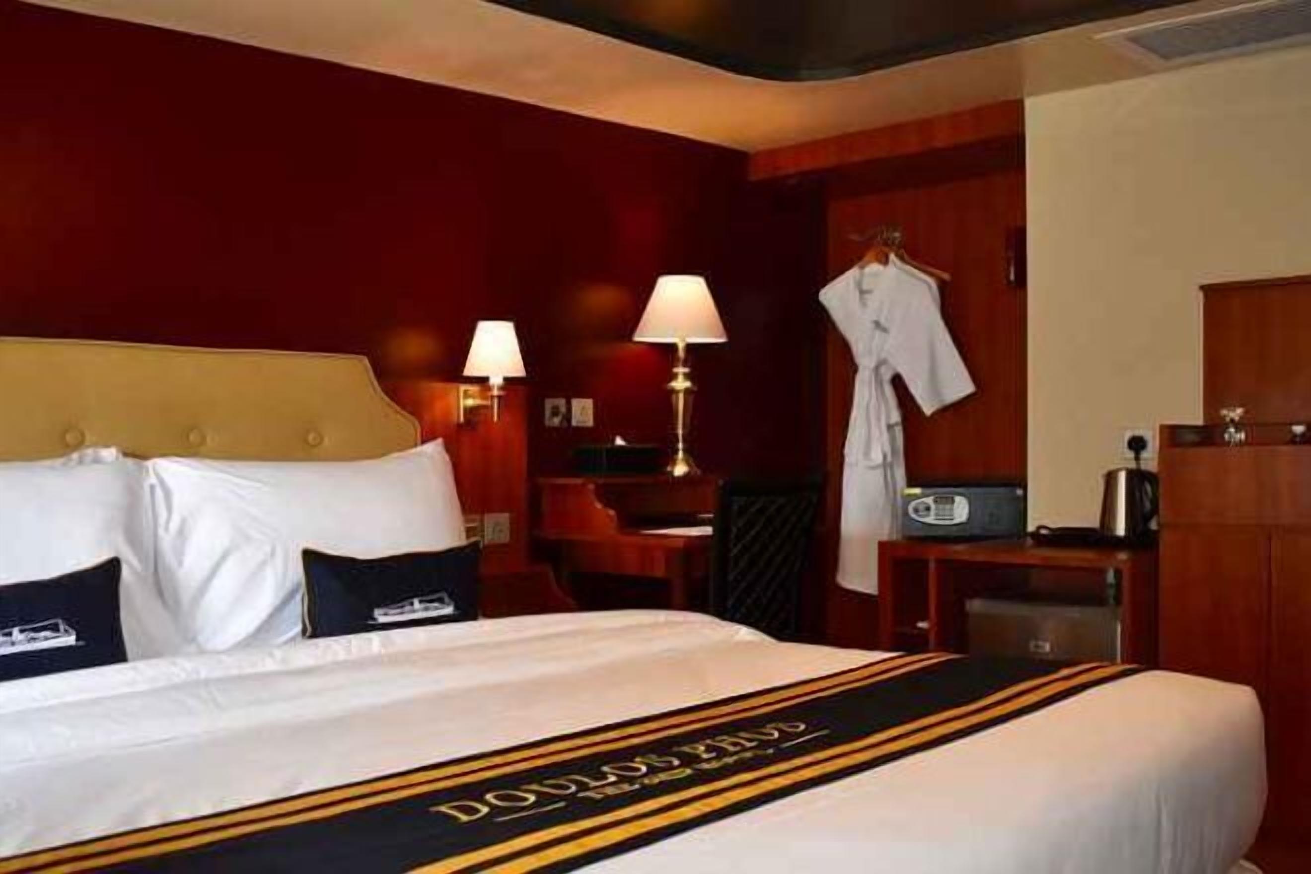 มินิบาร์, ตู้นิรภัยในห้องพัก, ห้องพักตกแต่งอย่างมีเอกลักษณ์