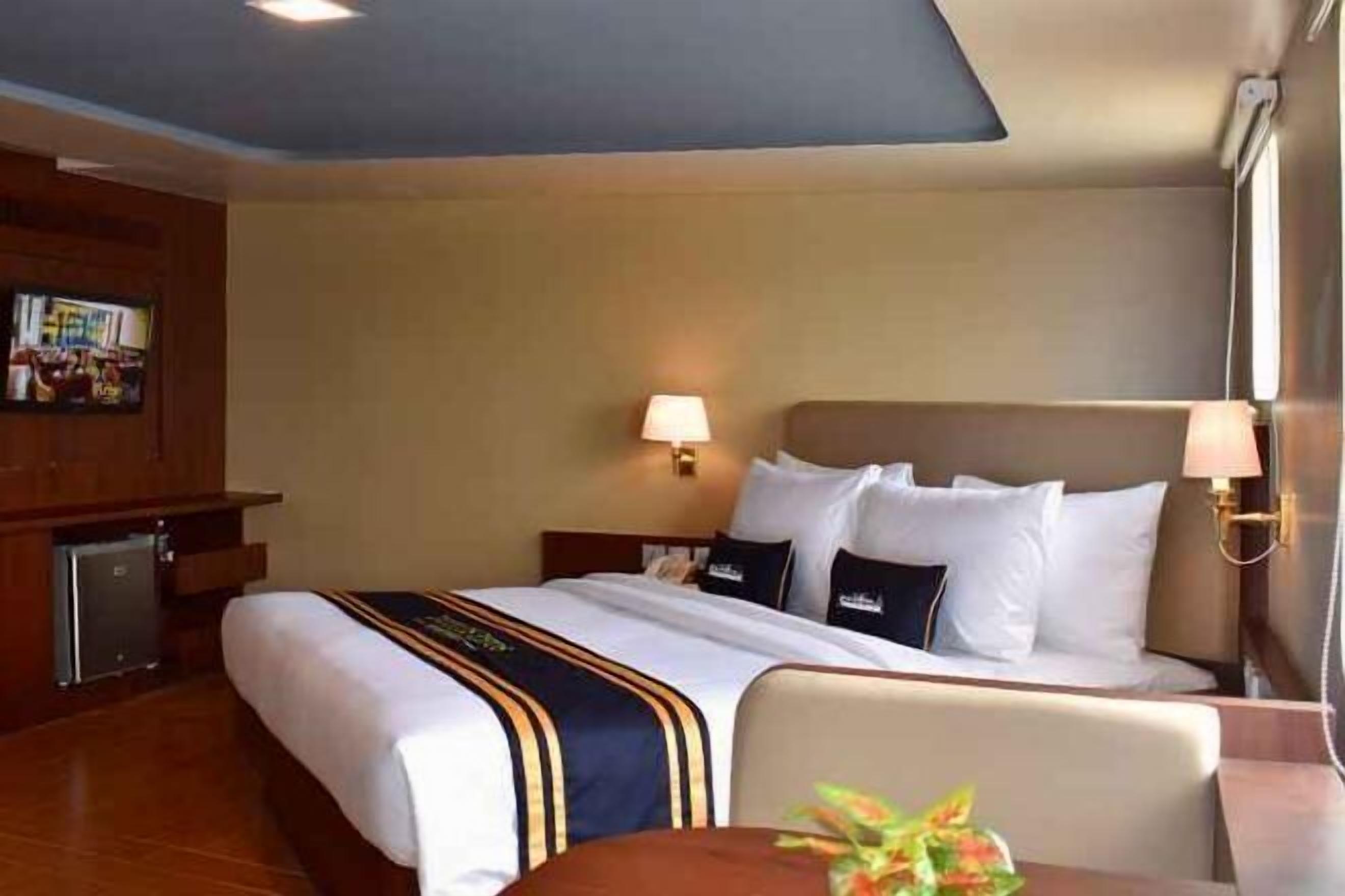 Minibar, caja de seguridad en la habitación y decoración personalizada 