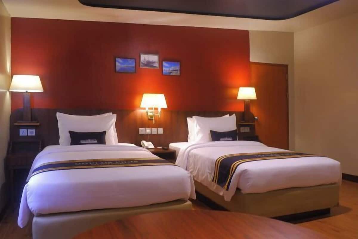 Minibar, in-room safe, individually decorated, individually furnished