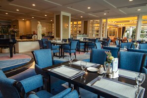 每日供應吃到飽早餐 (每人 CNY78)