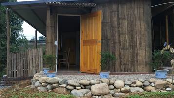 숙박 시설 구내